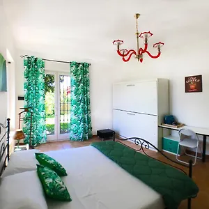 Il Giardino Del Nespolo Affittacamere